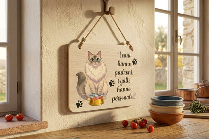 Targa Decorativa in Legno 20x30 cm – "I cani hanno padroni, i gatti hanno personale!"